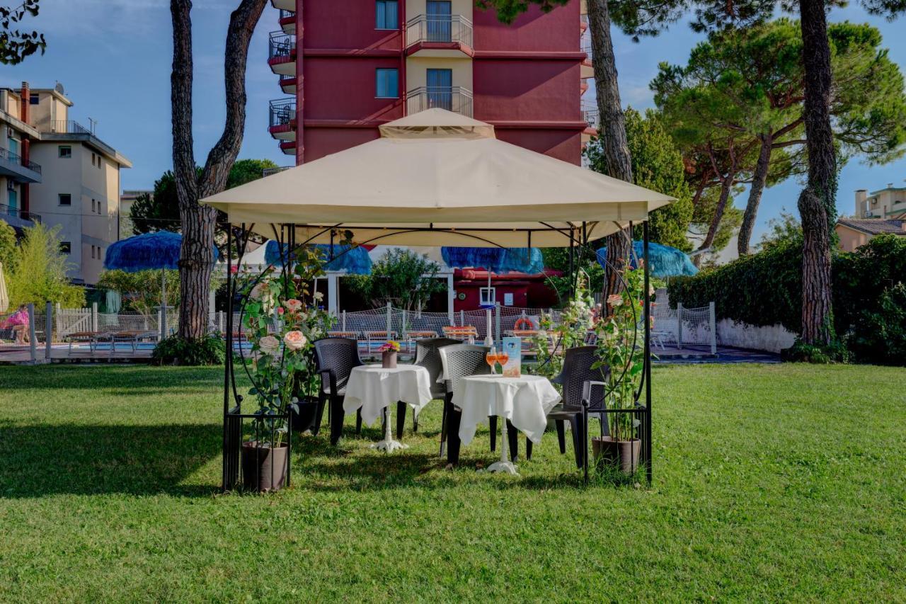 Hotel Frank Lido di Jesolo Exterior foto